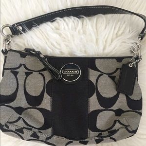 AUTHENTIC Coach Signature Purse